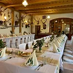 A Restaurace *
