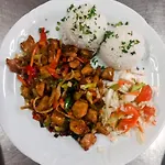A Restaurace بيت ضيافة *