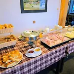 A Restaurace بيت ضيافة Polnička