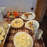 بيت ضيافة A Restaurace