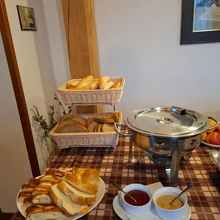 A Restaurace Penzion Polnička