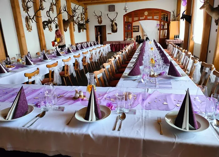 Konukevi A Restaurace Polnička