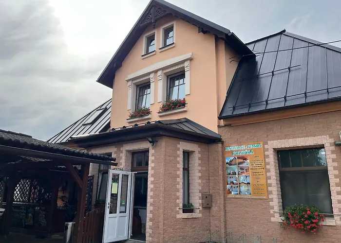 Konukevi A Restaurace *