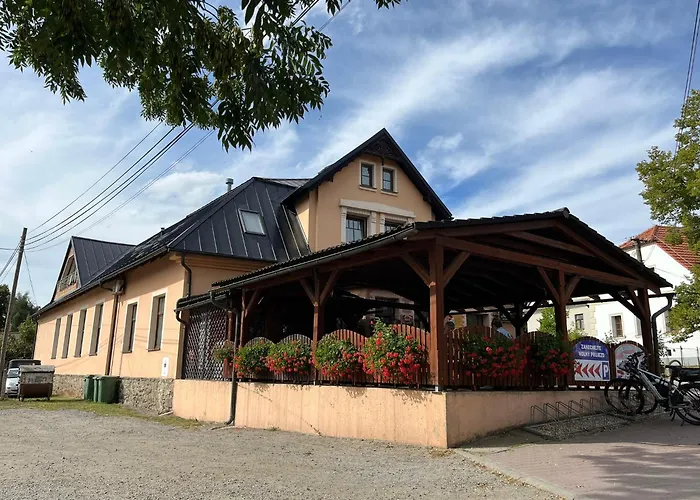 Konukevi A Restaurace *